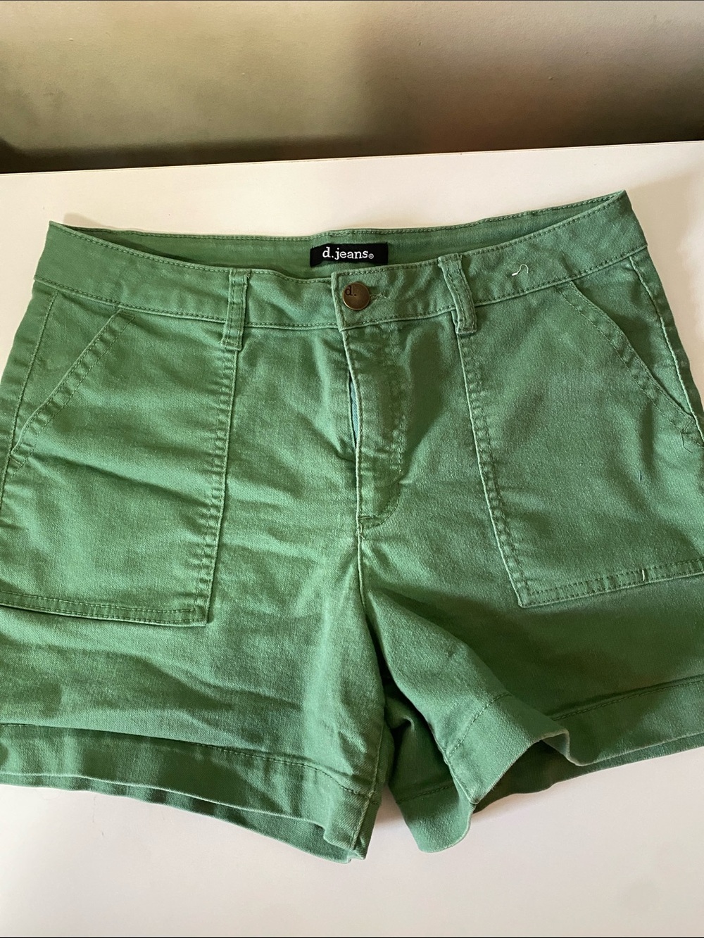 d. jeans Green Women's Pocket Casual Shorts